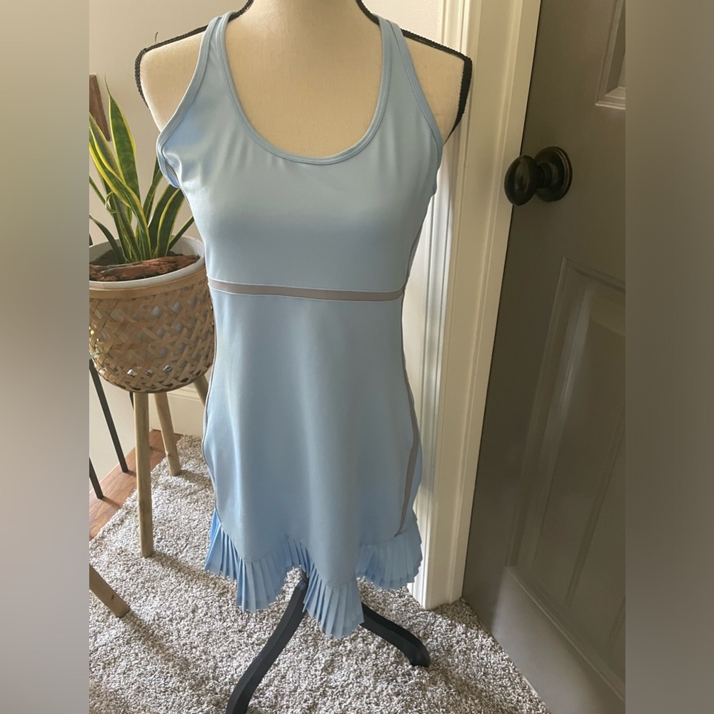 Inphorm Woman’s Athletic dress in size M in gently used condition